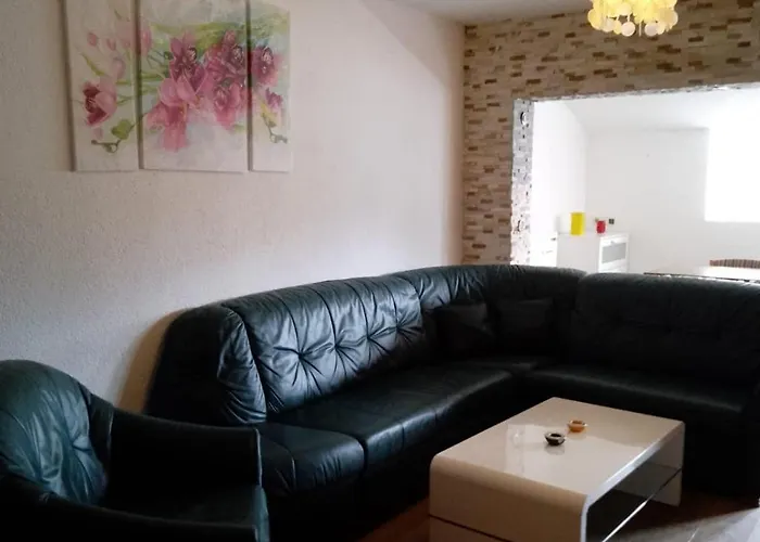 Simple, Elegant Travel Nachdemsee